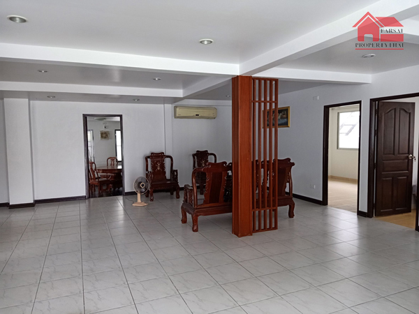 ขายบ้านเดี่ยวใหญ่ 2 ชั้น ปรับปรุงใหม่ เนื้อที่ 99 ตารางวา 8 ห้องนอน 3 ห้องน้ำ แอร์ เฟอร์บางส่วน ถนน พัฒนาการ เขตสวนหลวง ขาย 20ล้าน