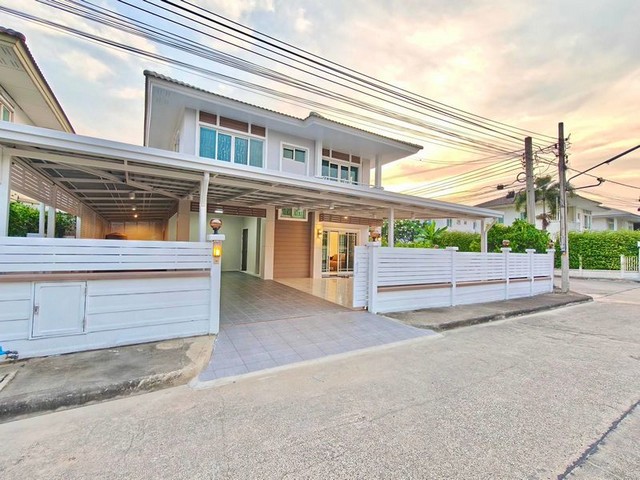 ขาย บ้านเดี่ยวหลังใหญ่ คุณาภัทร 4  บ้านกล้วย-ไทรน้อย 63วา ราคา 4.19 ลบ.