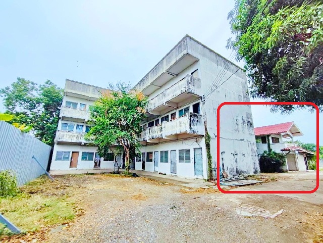 ให้เช่าอพาร์ทเมนท์ 3ชั้น 30ห้อง บ้าน 1หลัง ม.ธุรกิจบัณฑิตย์ 1.5 กม. นอร์ธปาร์ค Golf MRTศูนย์ราชการ 1.9 กม. 3งาน 45ตร.วา.945ตร.ม.31น้ำ