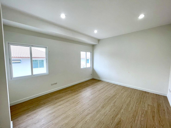 ขายบ้านเดี่ยวหรู 2ชั้นเนื้อที่ 180.6 ตร.ว มีสระว่ายน้ำในตัว 4ห้องนอน 5ห้องน้ำ ถนน พระราม 2 ก.ม 15 ตำบลบางน้ำจืด ราคาขาย 16.9 ล้านบาท