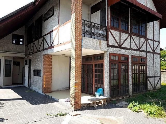 ให้เช่าบ้าน 3 หลัง ในพื้นที่เดียวกัน ขนาด 200 ตารางวา  สุขุมวิท 93 