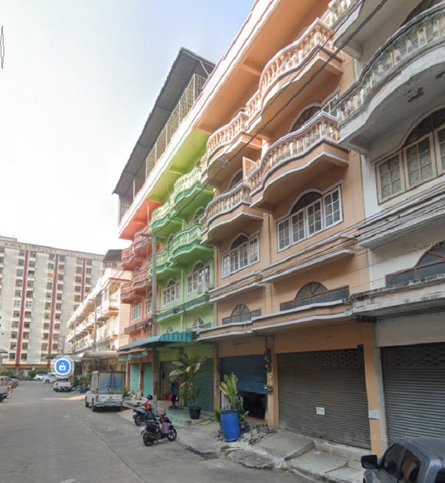 ให้เช่า 2 คูหา 4 ชั้น 40 ตร.วา.640 ตร.ม.  ม.เอเชียอาคเนย์ 5.8 กม.บิ๊กซี อ้อมใหญ่ 2.5 กม. ซ.เพชรเกษม 95-99  รร.สารสาสน์วิเทศหนองแขม 4.2 กม.