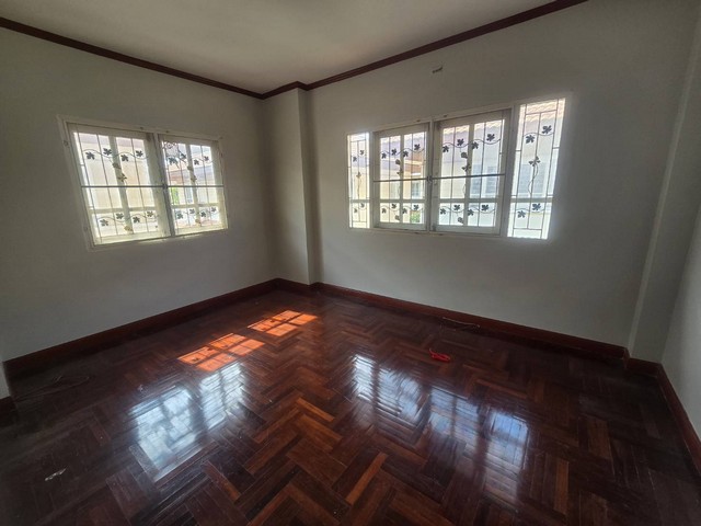 ให้เช่าบ้านเดี่ยว 2 ชั้น พื้นที่ 56ตรว. ถนนโยธาธิการนนทบุรี บางบัวทอง