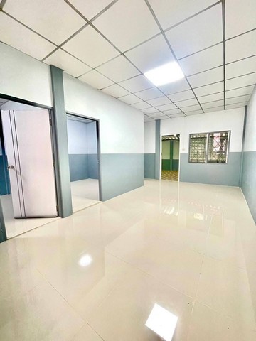 ขายบ้านใกล้ห้างดูโฮมชลบุรี ขายบ้านสุขใจ1  2ห้องนอน  1ห้องน้ำ ฟรีทุกค่าใช้จ่าย