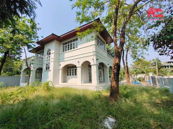 ขายบ้านเดี่ยว 2 ชั้น 260 ตร.ว 4 ห้องนอน 4 ห้องน้ำ ตกแต่งใหม่ทั้งหลัง ถนน เฉลิมพระเกียรติ ร. 9 ห้างพาราไดซ์ ราคาขาย 40 ล้านบาท