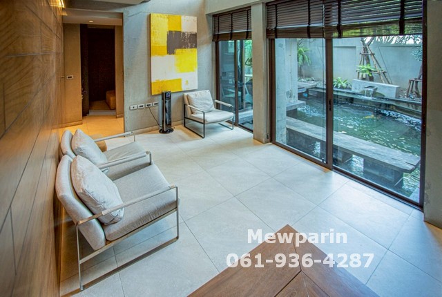 428933 ขายบ้าน ทาวน์อินทาวน์ ขนาด 81 ตร.วา  บ้านเดี๋ยวตึกแฝด 6ชั้นครึ่ง และมีดาดฟ้า