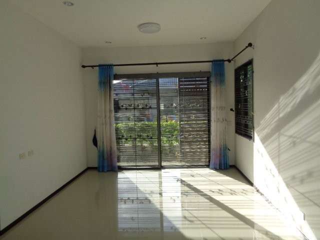 ขายบ้านเดี่ยวมือสองนิคมพัฒนา จังหวัดระยอง โครงการ พรภิรมย์ มาบข่า นิคมพัฒนา