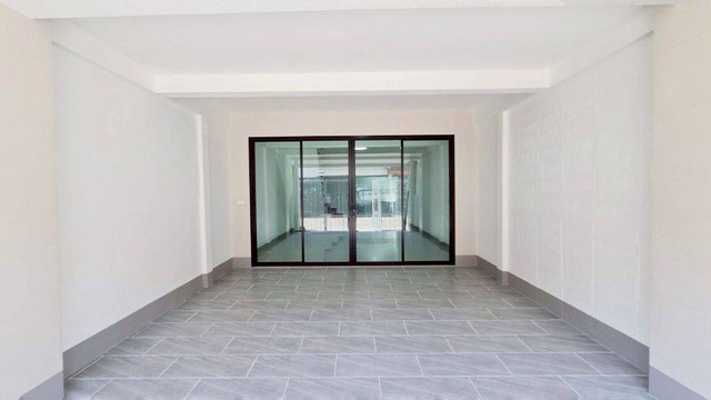 เรวดี3 ติวานนท์ เลี่ยงเมืองนนท์ฯ ทาวน์เฮ้าส์ตกแต่งพร้อมอยู่ บนทำเลโซนเมือง