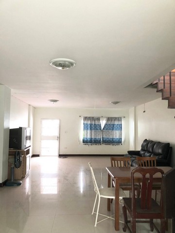 M79ให้เช่าทาวน์เฮาส์ 2 ชั้น หมู่บ้านคลองจั่นวิลล่า1 ซอยนวมินทร์ 32 ใกล้สวนสาธารณะ ใกล้เดอะมอลล์บางกะปิ