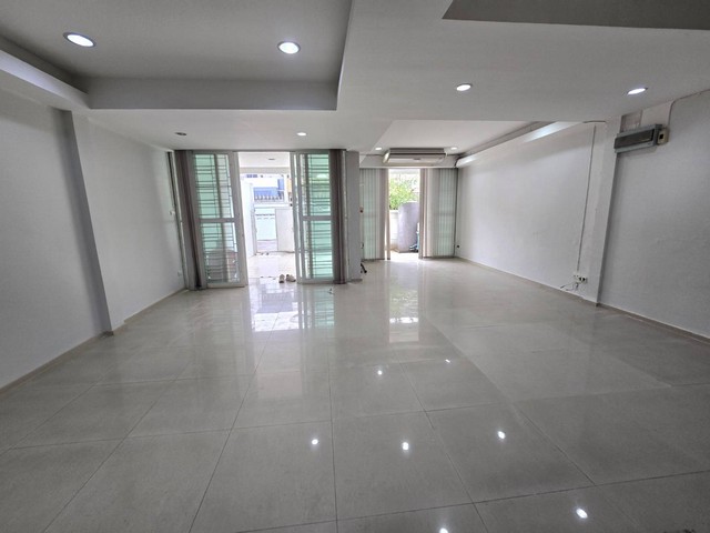 ให้เช่า ทาวน์เฮาส์2ชั้น 28 ตรว. อยู่ถนนสุขุมวิท89/1 ใกล้BTSสถานีบางจาก