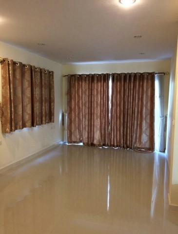 ให้เช่าบ้าน 2 ชั้น 3 ห้องนอน 2 ห้องน้ำ แอร์ 2  หมู่บ้าน ภัสสรไพรด์ ปิ่นเกล้า วงแหวน