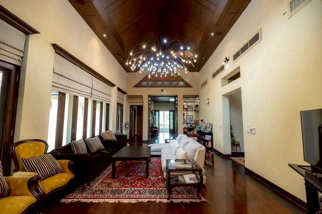 พูลวิลล่าหรู ติดแม่น้ำปิง พร้อมพื้นที่กว้างขวาง โซนหางดง