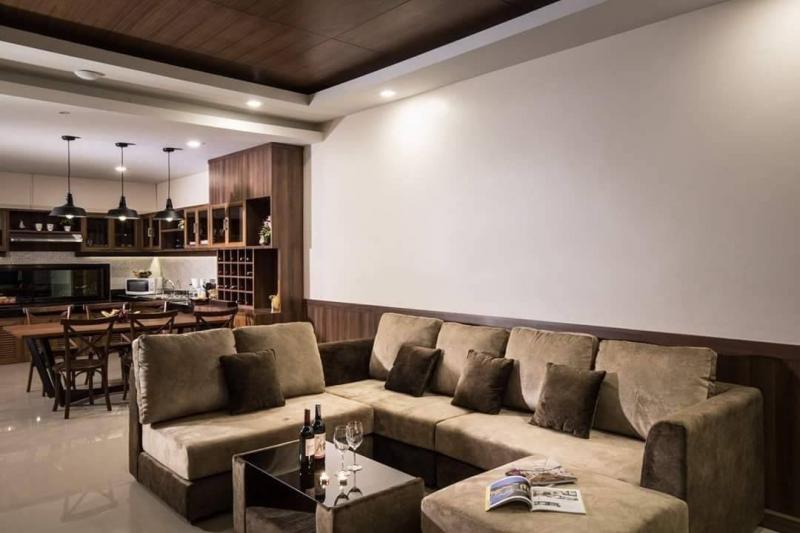 ให้เช่า 59,000 บาท/เดือน ขายราคาพิเศษ 6.8 ล​.เท่านั้น 99 ตรว. พูลวิลล่าชั้นเดียว สารภี #สไตล์ล้านนาโมเดิร์น #เฟอร์นิเจอร์บิวท์อิน