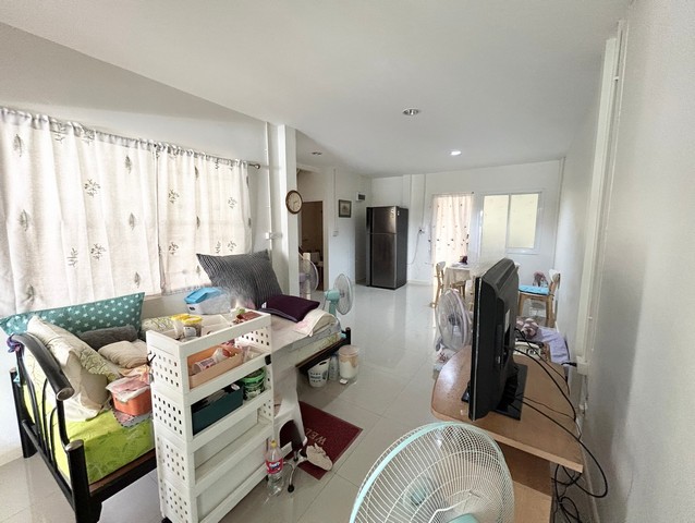 ขาย ทาวน์โฮม/ทาวน์เฮ้าส์ ราคาถูกพร้อมอยู่ หมู่บ้านบุศรินทร์-รามอินทรา ถนนพระยาสุเรนทร์ ใกล้ห้างแฟชั่นไอส์แลนด์ ใกล้รถไฟฟ้า ย่านมีนบุรี