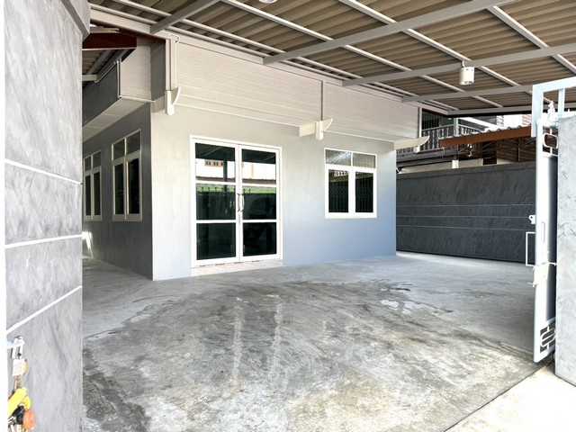 ให้เช่าบ้านเดี่ยว  ใกล้บิ๊กซี บางบอนและ เซ็นทรัลพระราม 2ซอยเอกชัย 34 ใกล้โรงเรียนมัธยมวัดสิงห์  โรงเรียนฐานปัญญา