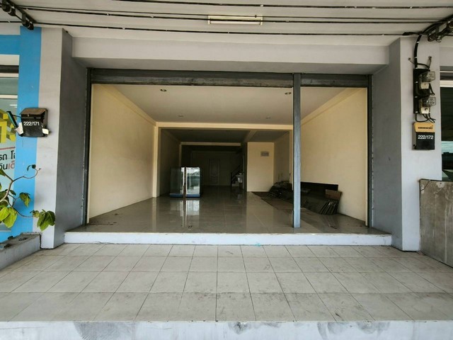 ขายอาคารพาณิชย์เอริก้า วิลล์ 3ชั้น 24.4 ตร.วา ตึกใหม่ หน้าถนนสหกรณ์  บางหญ้าแพรก เมืองสมุทรสาคร  ZW556