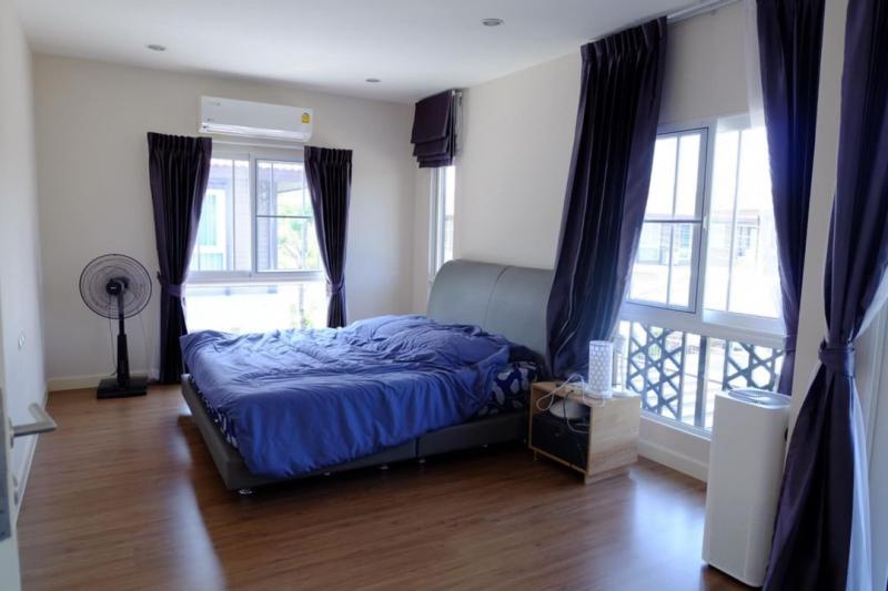 บุราสิริ #สันผีเสื้อ ขาย 7.5 ล้าน 94.4 ตรว. บ้านเดี่ยว 2 ชั้น #แปลงหัวมุม ด้านข้าง และด้านหลังไม่ติดกับใคร เงียบสงบ ส่วนตัว พื้นที่สวนกว้าง