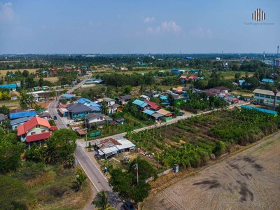 ขายที่ดินแปลงสวยทรงสี่เหลี่ยมต่ำกว่าราคาประเมิน ขายที่ดินเปล่าถมแล้วติดถนน 2 ด้านเนื้อที่ 2-1-98 ไร่ หรือ 998 ตารางวา