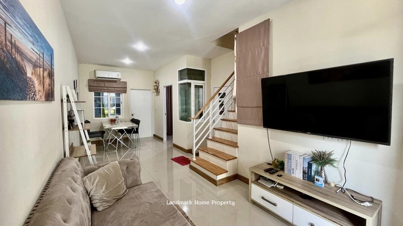 LM24-0148 ขายทาวน์โฮม 2 ชั้น ใกล้รถไฟฟ้าแบริ่ง มบ.โกลด์เด้นทาวน์ สุขุมวิท แบริ่ง พื้นที่ 16.6 ตรว 2นอน 2น้ำ