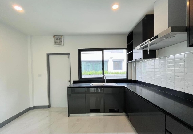 ขายบ้านเดียว เดอะซิตี้ สุขุมวิท อ่อนนุช 68 ตารางวา