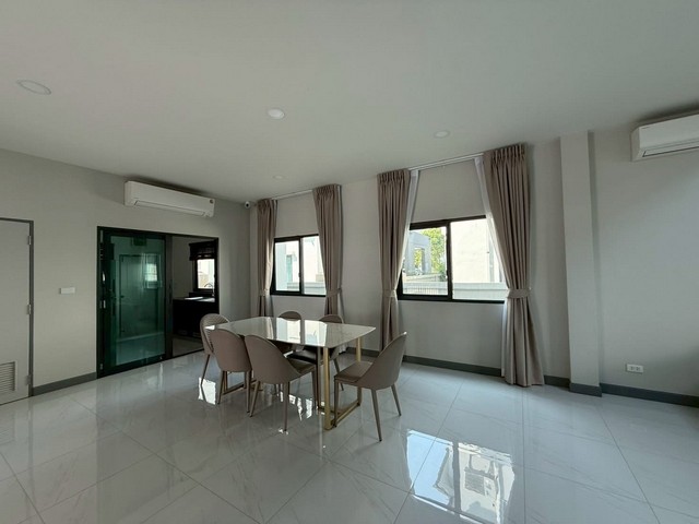 LV53136 ให้เช่า บ้านเดี่ยวหรู 2 ชั้น เดอะ ซิตี้ บางนา The City Bangna ติด Mega บางนา และ รร.นานาชาติ