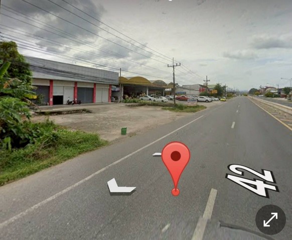 ขายที่ดิน 170 ตารางวา พร้อมสิ่งปลูกสร้าง 4 คูหา ซอยเพชรสุวรรณ์ 2 ทำเลทอง ติดถนนใหญ่ ใจกลางนาทวี  สงขลา