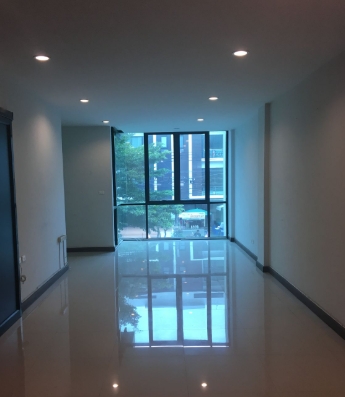 ให้เช่าโฮมออฟฟิศ 4 ชั้นถ.รามคำแหง2 บางนา ประเวศ เนื้อที่ 27 ตรว