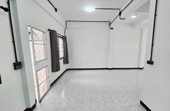 ให้เช่าบ้านแฝด หมู่บ้านซื่อตรง รัตนาธิเบศร์ เนื้อที่ 40 ตรว ใกล้ MRTไทรม้า นนทบุรี