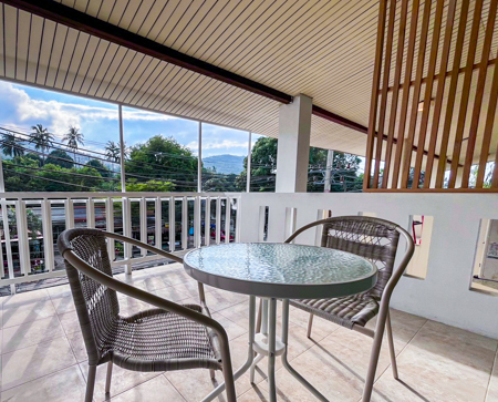 ห้องพักชั้น 3 ให้เช่าในทำเลดีเยี่ยม ใกล้หาดบ่อผุดและฟิชเชอร์แมนวิลเลจ เหมาะสำหรับการพักอาศัยระยะยาว