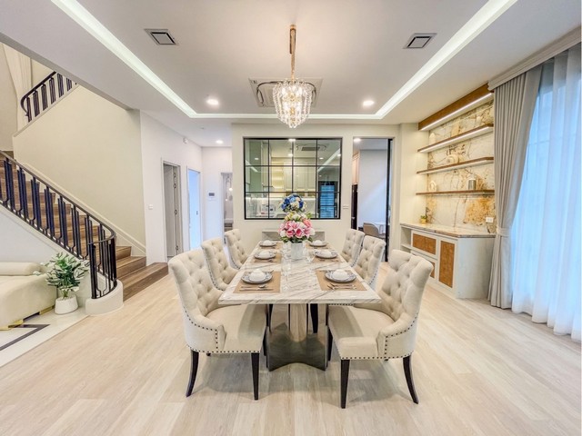 LV53140 ขาย หมู่บ้านนันทวัน กรุงเทพกรีฑาตัดใหม่ พร้อมเฟอร์นิเจอร์และเครื่องใช้ไฟฟ้า ใกล้โรงเรียนนานาชาติชั้นนำ Brighton