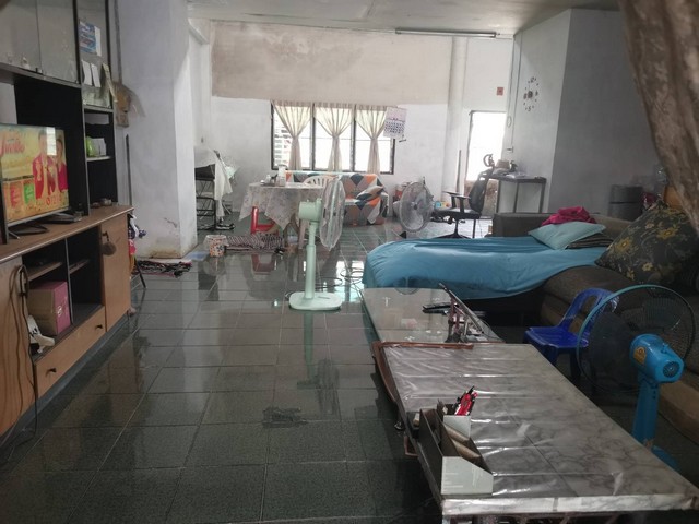 ขายด่วนบ้านพร้อมที่ดิน 214 ตรว. ต.มะขามเตี้ย อ.เมือง จ.สุราษฎร์ธานี