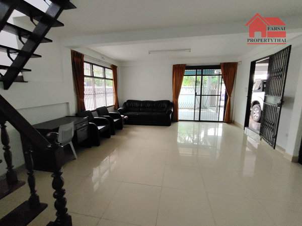 ให้เช่า บ้านเดี่ยว 2 ชั้นเนื้อที่ 70 วา 4 ห้องนอน 3 ห้องน้ำ แอร์ เฟอร์นิจอร์บางส่วน   ถนนประชาราษฎร์บำเพ็ย เขตห้วยขวาง ใกล้ MRT ห้วยขวาง