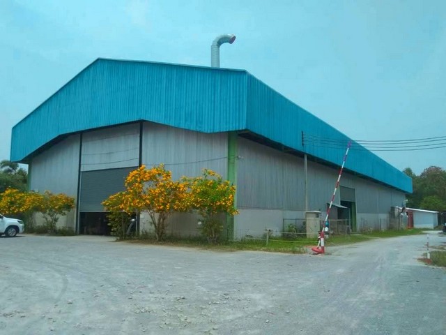 ขายโรงงานนาป่าชลบุรีพื้นที่ขนาด4 -0-2 ไร่ มีใบอนุญาต รง.4  ประเภท 64 (13) สีส้ม