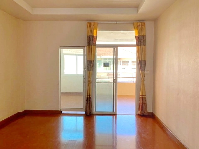 บิ๊กซี กัลปพฤกษ์ 300ม.MRT ภาษีเจริญ 2.2 กม.ให้เช่าทาวน์เฮ้าส์ 3 ชั้น 219ตร.ม.19ตร.วา.บรรยากาศร่มรื่น  3 นอน 4 น้ำ ตลาดฮอลแลนด์ 1.6 กม.