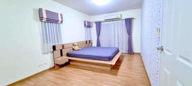 สุวรรณภูมิ 3.5 กม.​กิ่งแก้ว-หนามแดง นานาชาติสิงคโปร์ 4 แอร์  เฟอร์ คชฟฟ ครบ ให้เช่าบ้าน 54ตร.วา 154 ตร.ม.​ Mega Bangna 5.8กม.​ 3นอน 2น้ำ​