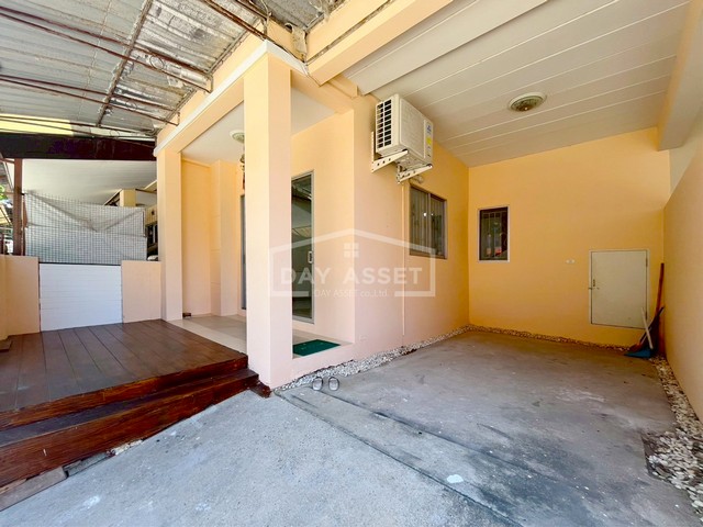 ขายทาวน์เฮ้าส์ 2 ชั้น หมู่บ้าน กานดา บ้านริมคลอง 3 : KANDA BAAN RIM KLONG 3 ถนนพระราม 2 เนื้อที่ 22.5 ตร.ว. ขายเพียง 1,790,000 ล้านบาท