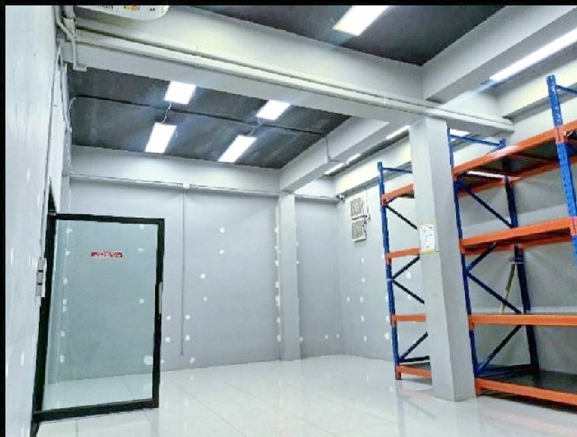 มีลิฟท์ในตัว BTS พระโขนง 900ม.ให้เช่าโฮมออฟฟิศ  3 ชั้น สุขุมวิท71 ปรีดีพนมยงค์ รร.นานาชาติเซนต์แอนดรูว์ 1.2 กม.3 ออฟฟิศ 2 น้ำ