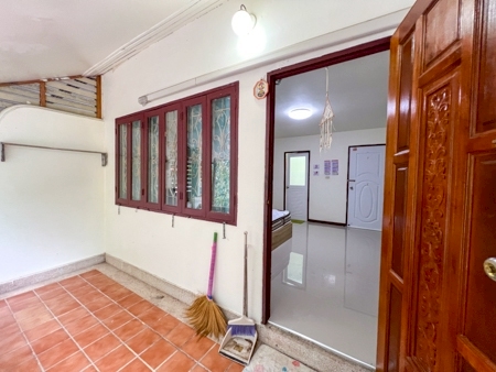 อพาร์ทเมนท์ชั้น 2 ให้เช่า 1 ห้องนอน เฟอร์นิเจอร์ครบ บ่อผุด เกาะสมุย ใกล้เซ็นทรัลสมุย พร้อมอยู่