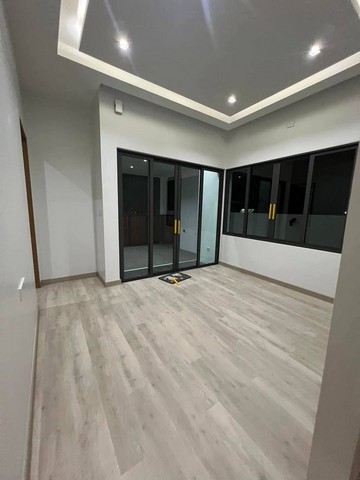 พูลวิลล่าสร้างใหม่ ไม่ไกลเมือง บรรยากาศดี เงียบสงบ ป่าแดด