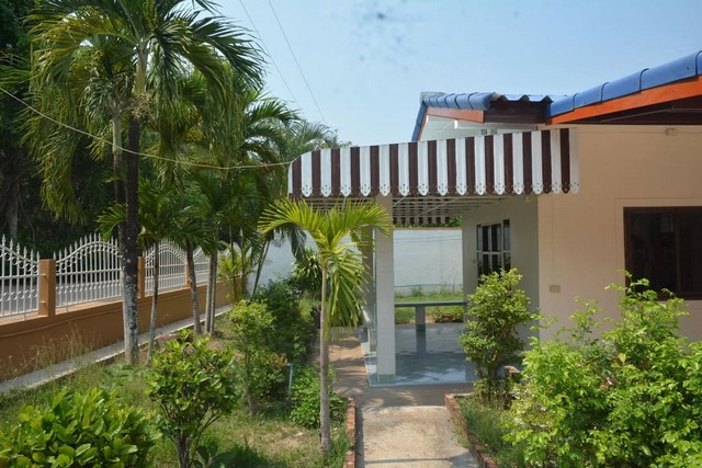 ขายบ้านเดี่ยว ชั้นเดียว 3 ห้องนอน เนื้อที่กว้างขวาง ขนาด 177 ตรว. ใกล้เขื่อนอุบลรัตน์ ใกล้บางแสน2 ใกล้ถนนสุขาภิบาล1 อ.อุบลรัตน์ จ.ขอนแก่น