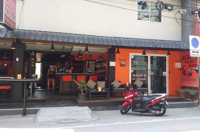 ขายกิจการ Guest House พัทยา 4 ชั้น ใกล้หาดจอมเทียน 100 ม. พร้อมบาร์-เฟอร์ครบ ทำเลดีนักท่องเที่ยวพลุกพล่าน