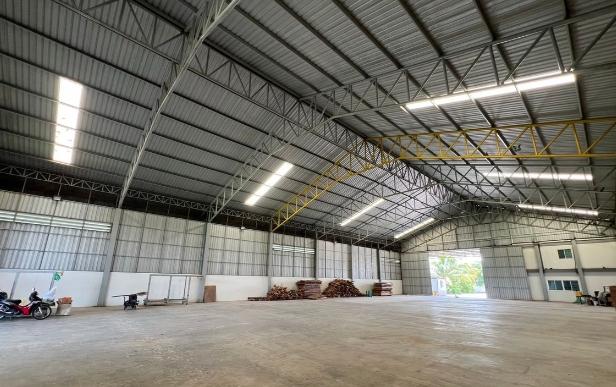 BR 1417 ให้เช่าและขาย โกดัง พื้นที่สีม่วง ขนาด 1,000 ตรม อ.ไทรน้อย นนทบุรี พร้อมสำนักงาน 2 ชั้น และที่พักคนงาน