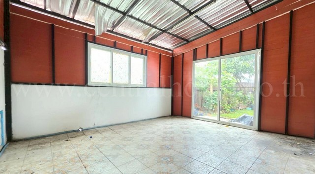 ทาวน์เฮ้าส์ บ้านพฤกษา 87/2 ศรีนครินทร์ - บางนา หลังมุม