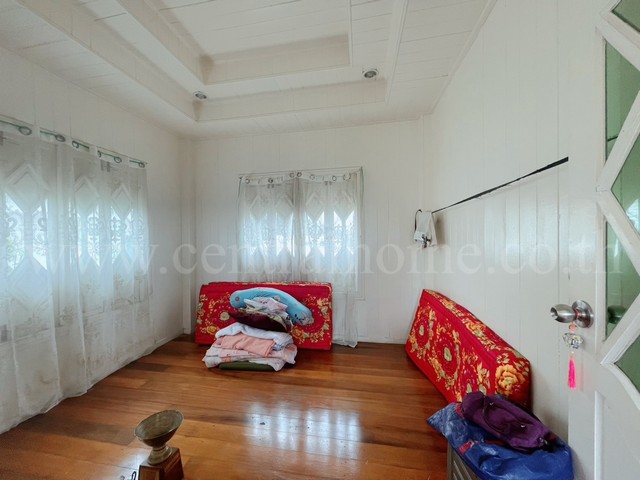 บ้านเดี่ยว 2 ชั้น ซอยบ่อนไก่ 4 สัตหีบ - ชลบุรี ใกล้ทะเล กลางอำเภอสัตหีบ