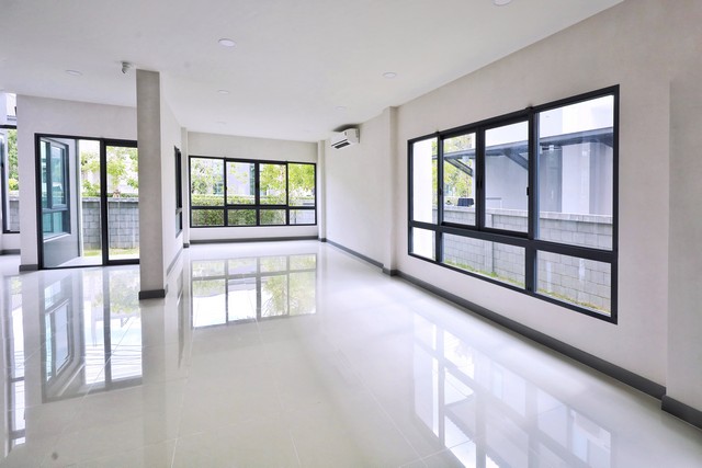 ID :  EA120308 sale บ้าน The city ปิ่นเกล้า-บรมฯ2 5นอน6Bathroom 28500000 บาท. ใกล้ - ราคาสุดคุ้ม