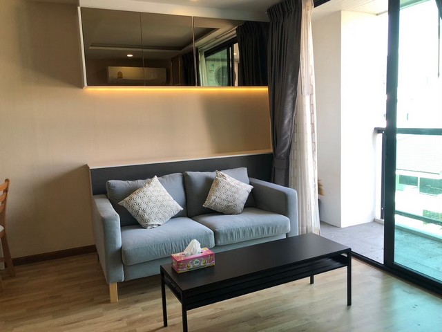 ให้เช่า 20,000 คอนโดเดอรูฟ พหลโยธิน  1 ห้องนอน 1 ห้องน้ำ ชั้น4 ขนาด 50 ตร.ม ใกล้BTS อารีย์ และ ใกล้BTS สนามเป้า