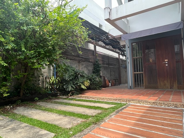 P616 ให้เช่าบ้านแฝด ซอยลาดพร้าว 26  ไม่รับสัตว์เลี้ยง ใกล้ MRT ลาดพร้าว 900 เมตร