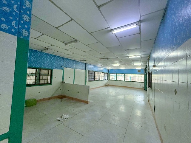 ถ.พระราม 2 ตลาดมหาชัย 3 กม. คลัง7-11  ให้เช่าโรงงาน 2 ชั้น 2 ไร่ 2 งาน  ปตท.เกตุม วัดเกตุมดี 1,700ตร.ม.