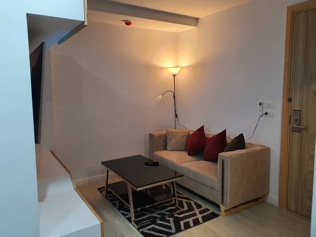 ให้เช่า V Condo Salaya ตึก V11 ชั้น 4 ห้องมุม ติดทางลงบันได ใกล้ลานจอดรถ เงียบสงบ