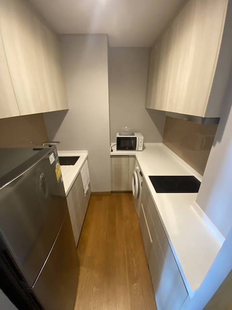 The Lumpini 24 Private safe comfortable 10th floor BTS Phrom Phong